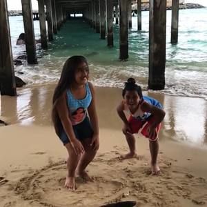 Meet your Posher, Pele